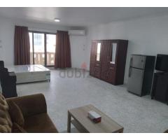 FULLY FURNISHED BIG ROOM WITH BALCONY FOR MARRIED COUPLE OR LADIES IN AL RIGGA NEAR UNION METRO STAT