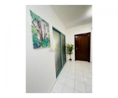 PREMIUM SHARING SPACE AT BURJUMAN FOR MEN