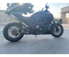 Ducati diavel 2015