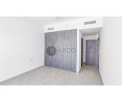Park View | Spacious l Family Building