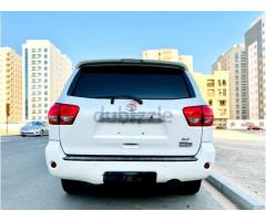 NEED AN CLEAN TOYOTA SEQUOIA 2011 MODEL REF NO.9358
