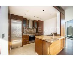 Full Opera View | Curved Panoramic Living Room