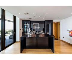 Luxurious | Modern W/ Stunning Sea Views