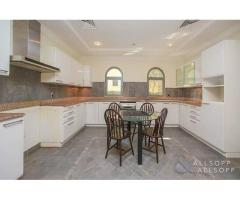 Vacant Now | 2 Weeks Free | 4 Bedrooms