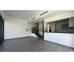 Brand New| Park Facing| Huge Layout| Bright Villa