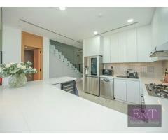 Exclusive | Golf View | Stunning Garden