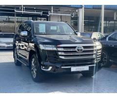 Toyota Land Cruiser VXR 2023 KM 0 GCC Specs
