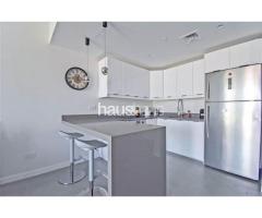Beautifully Upgraded | VOT | Canal Views