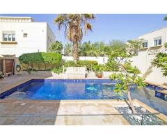Large Private Pool | Upgraded | Lanscaped Garden |