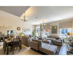 Upgraded and Spacious Apt w/ Garden View