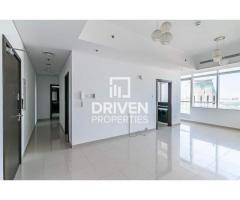 Bright Huge Apt with Stunning Sea View